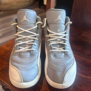 Jordan Kids Sneakers in Gray and White